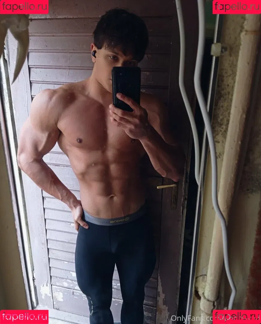 andrewad Onlyfans Photo Gallery 