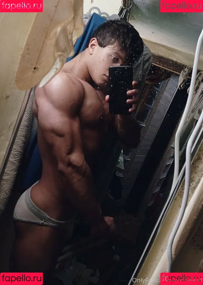 andrewad Onlyfans Photo Gallery 