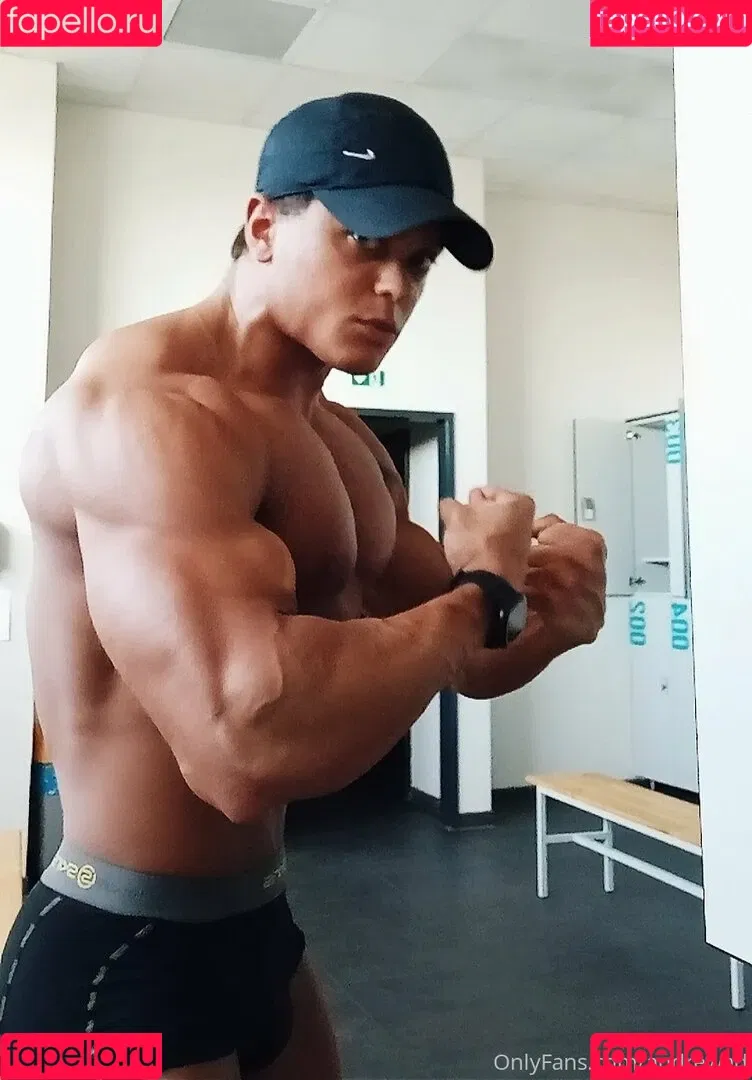 andrewad Onlyfans Photo Gallery 
