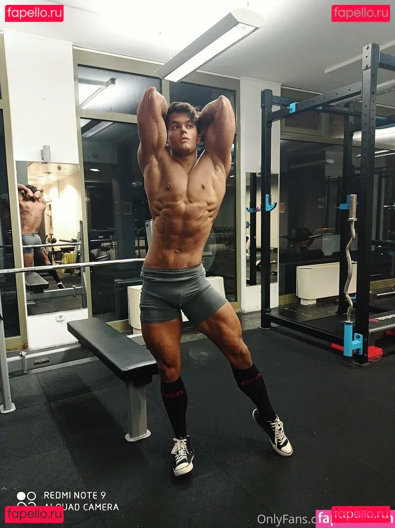 andrewad Onlyfans Photo Gallery 