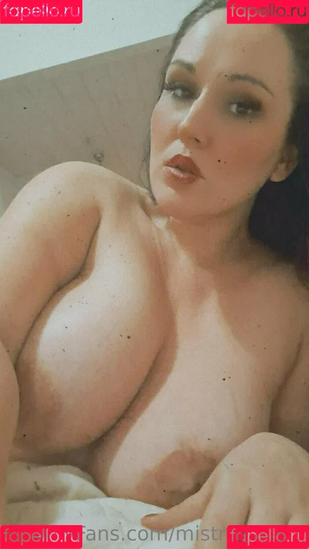 mistresskeiju Onlyfans Photo Gallery 