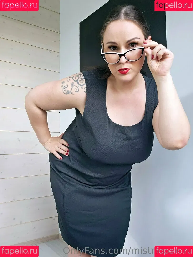 mistresskeiju Onlyfans Photo Gallery 