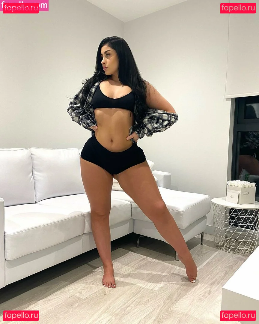 British Baddie Onlyfans Photo Gallery 