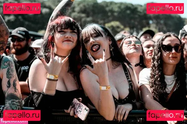 em0_wannab Onlyfans Photo Gallery 