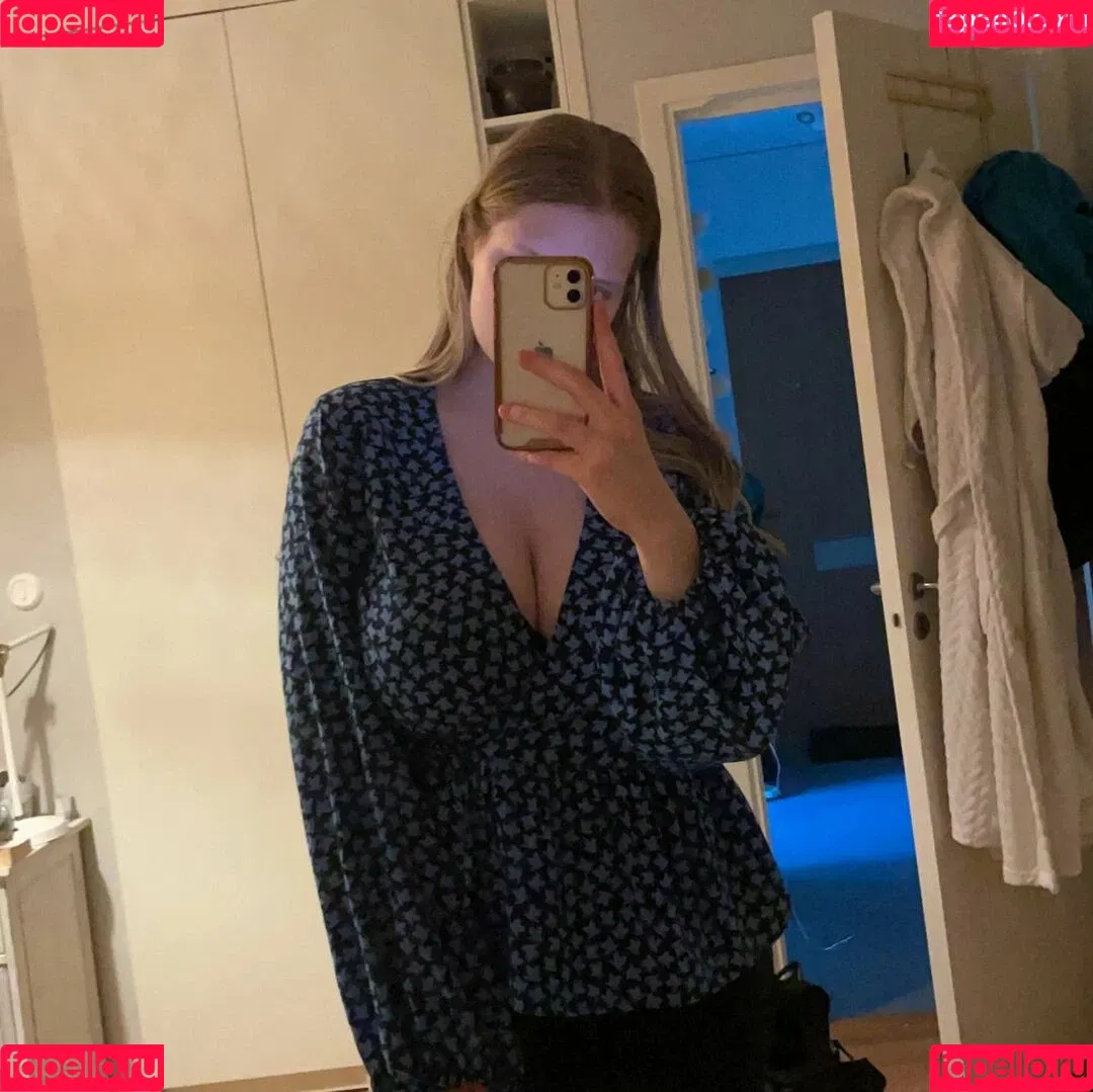 Stina Onlyfans Photo Gallery 