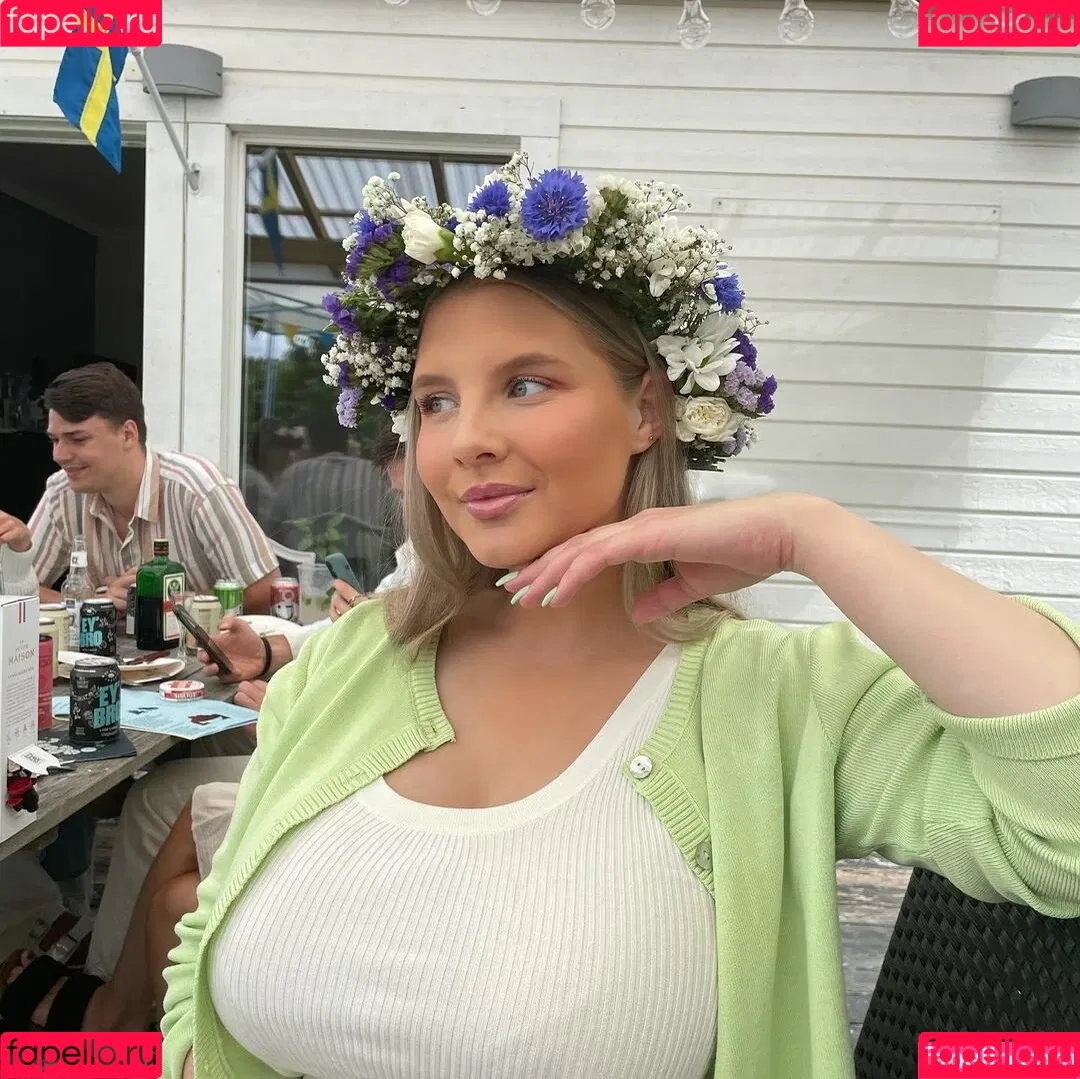 Stina Onlyfans Photo Gallery 