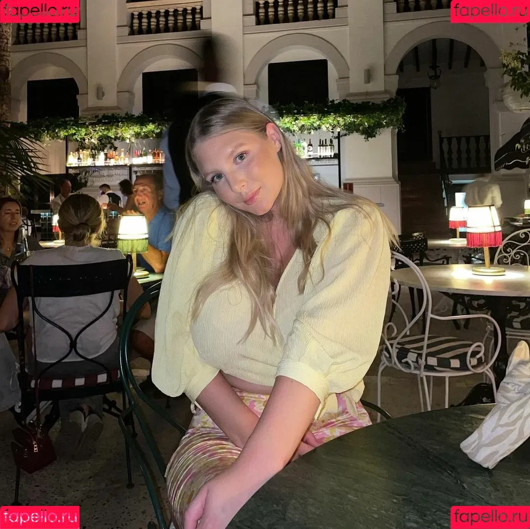 Stina Onlyfans Photo Gallery 