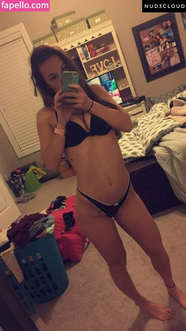 Kate Weisner Onlyfans Photo Gallery 