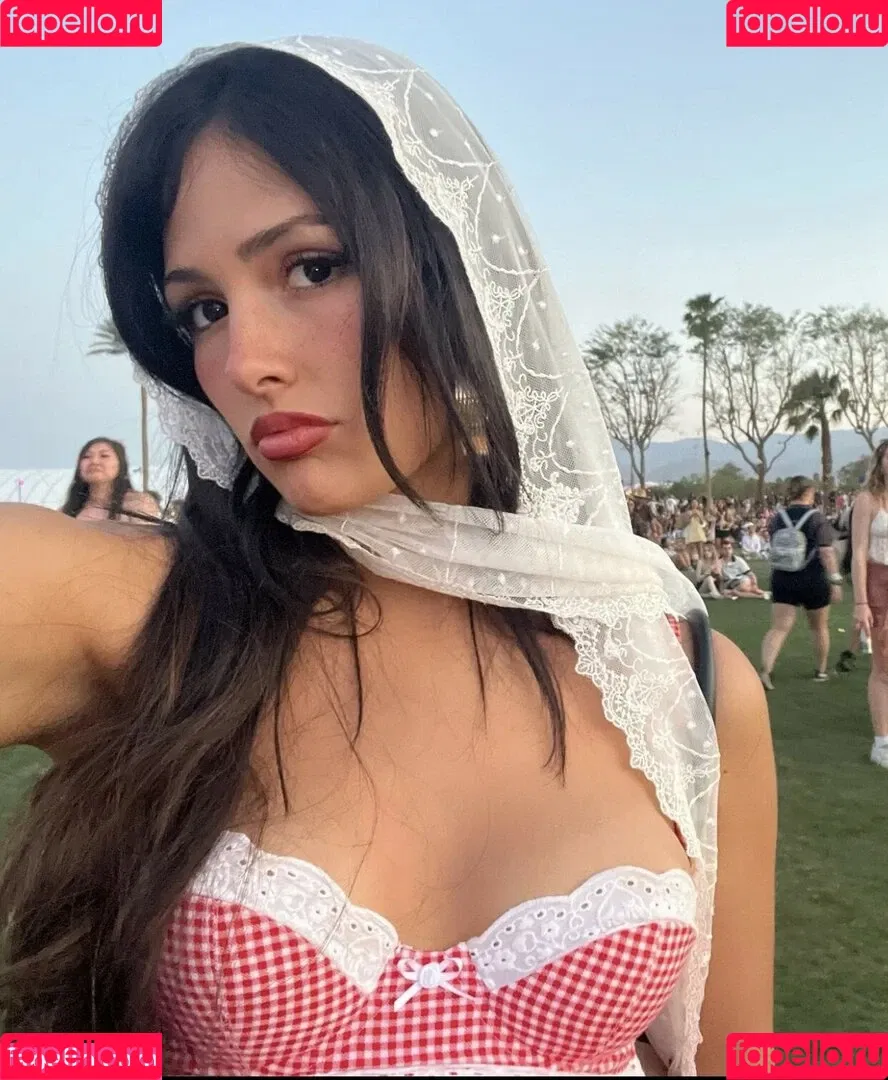 kissme Onlyfans Photo Gallery 