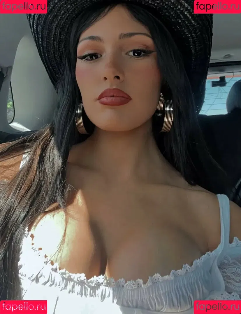 kissme Onlyfans Photo Gallery 