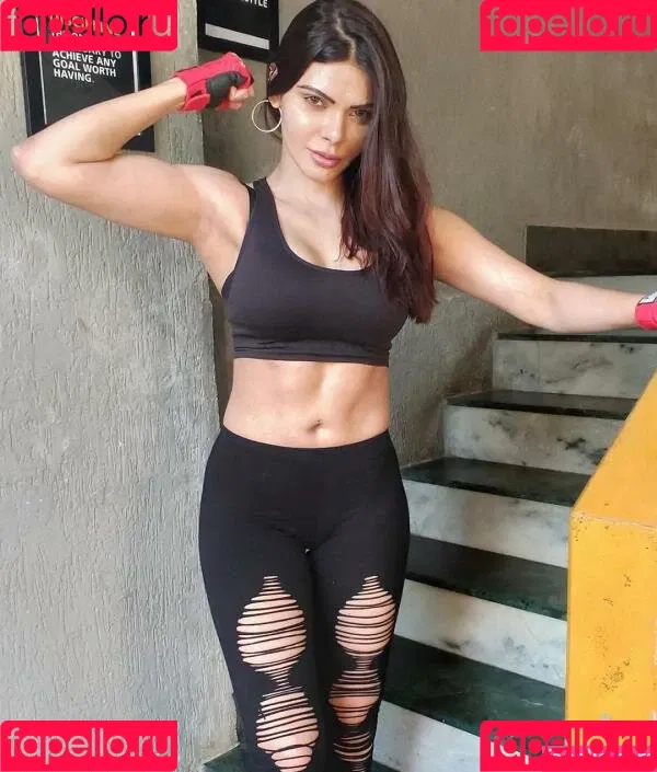 Sherlyn Chopra Onlyfans Photo Gallery 