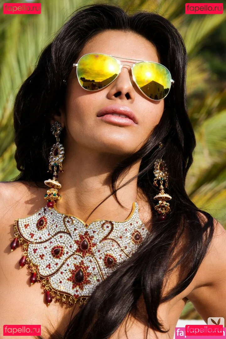 Sherlyn Chopra Onlyfans Photo Gallery 