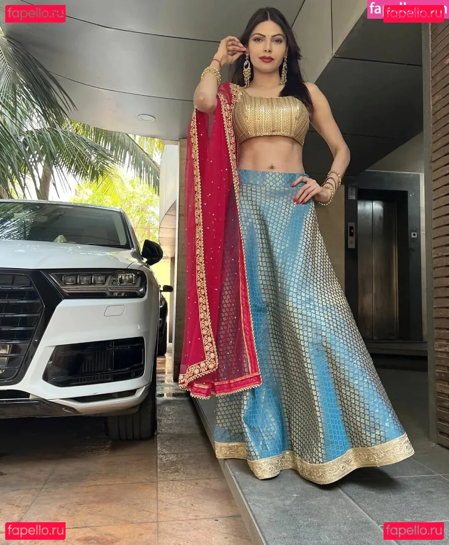 Sherlyn Chopra Onlyfans Photo Gallery 