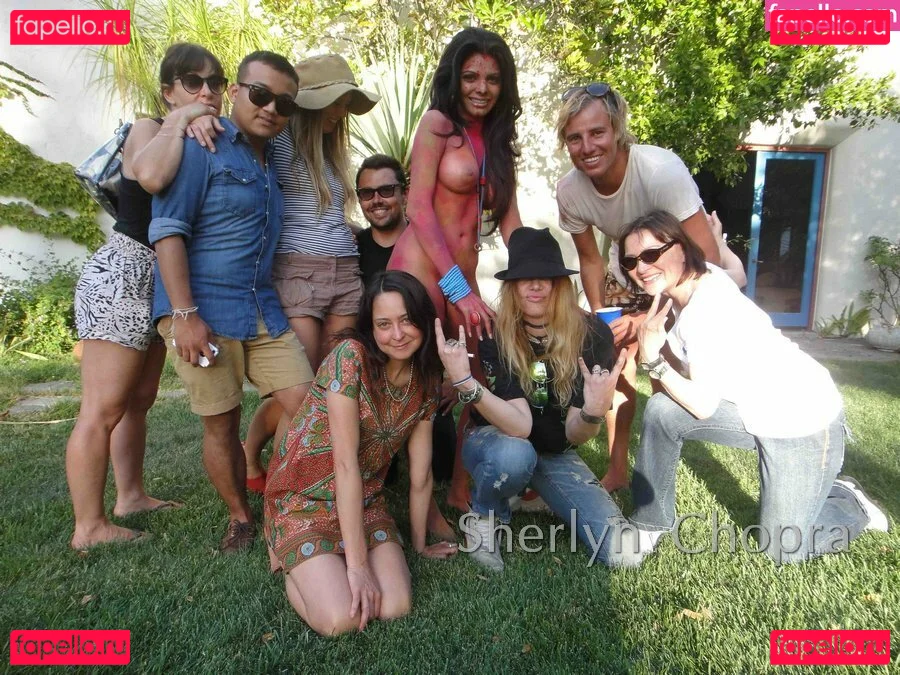 Sherlyn Chopra Onlyfans Photo Gallery 