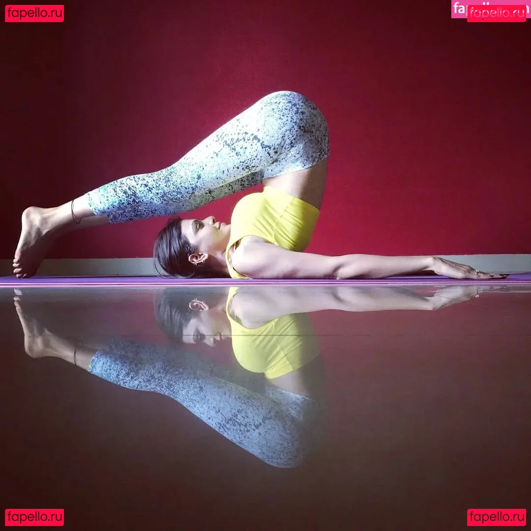 Sherlyn Chopra Onlyfans Photo Gallery 