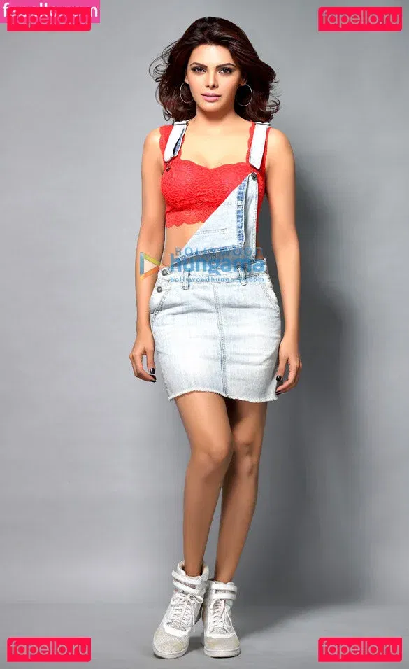 Sherlyn Chopra Onlyfans Photo Gallery 