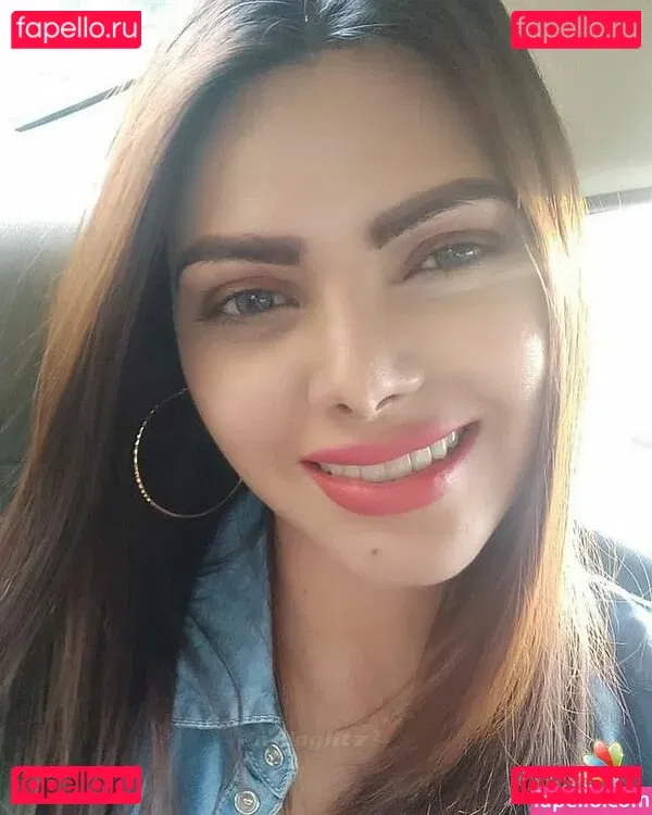 Sherlyn Chopra Onlyfans Photo Gallery 