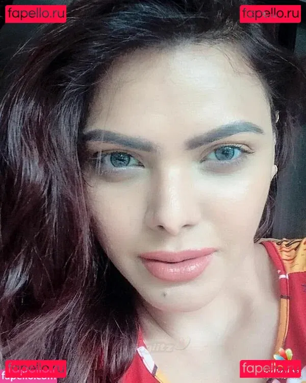 Sherlyn Chopra Onlyfans Photo Gallery 
