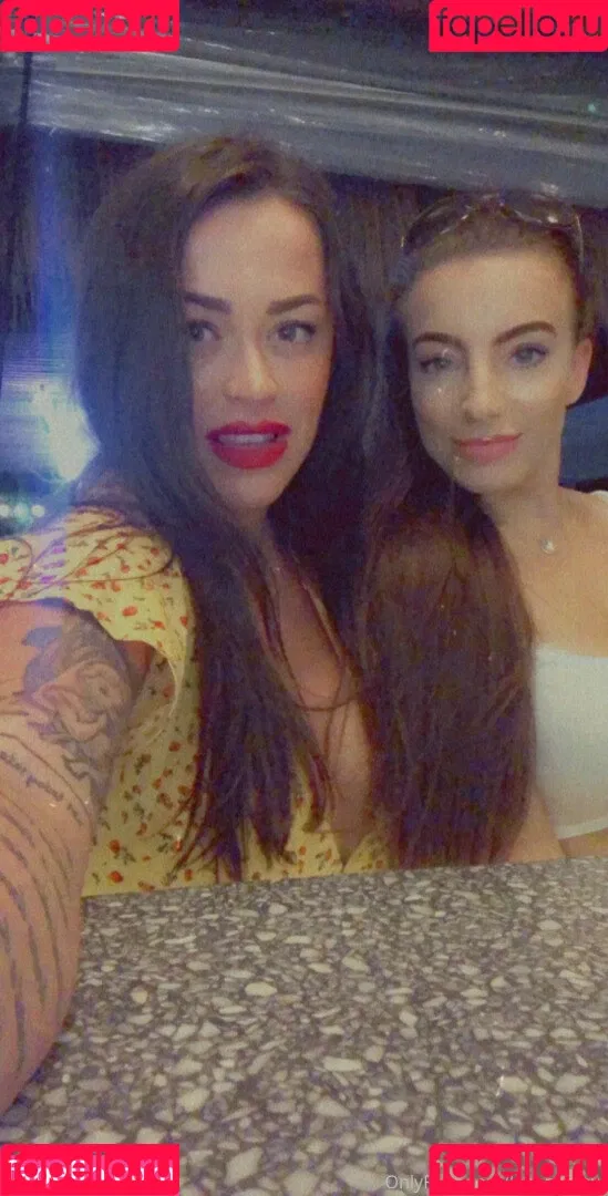 Leanne Crow Onlyfans Photo Gallery 
