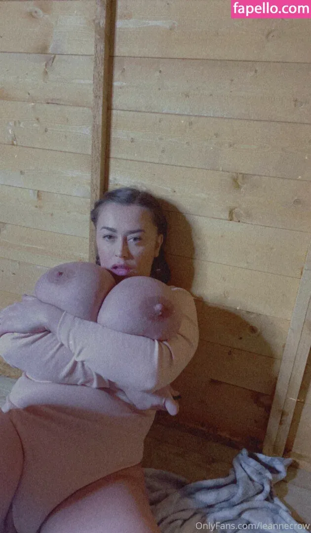 Leanne Crow Onlyfans Photo Gallery 