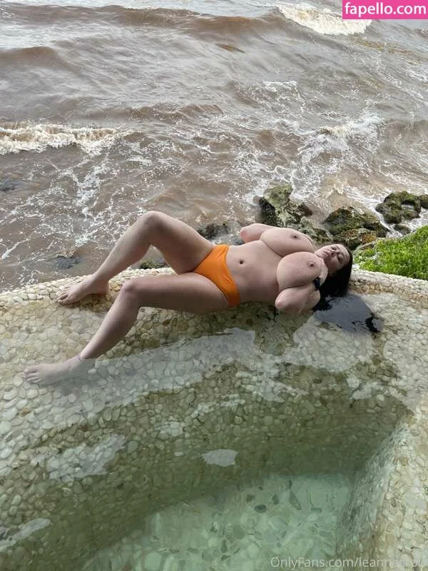 Leanne Crow Onlyfans Photo Gallery 