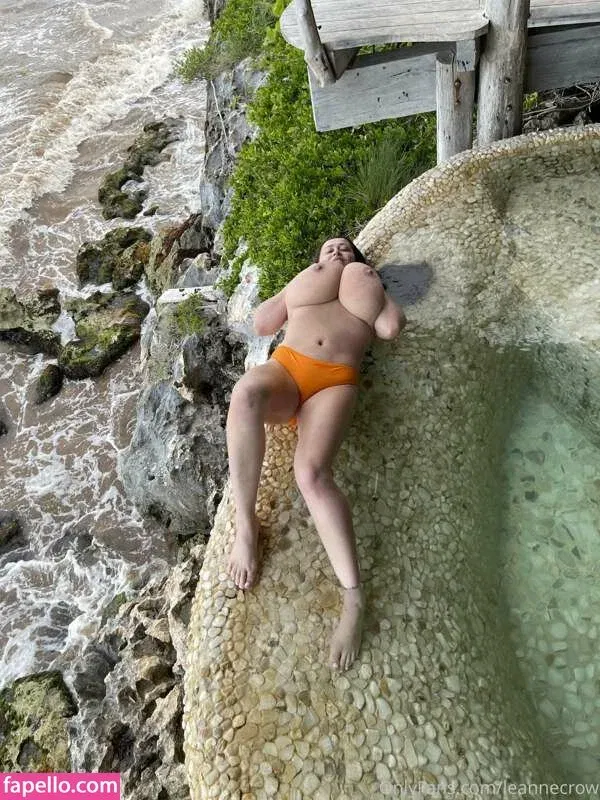 Leanne Crow Onlyfans Photo Gallery 