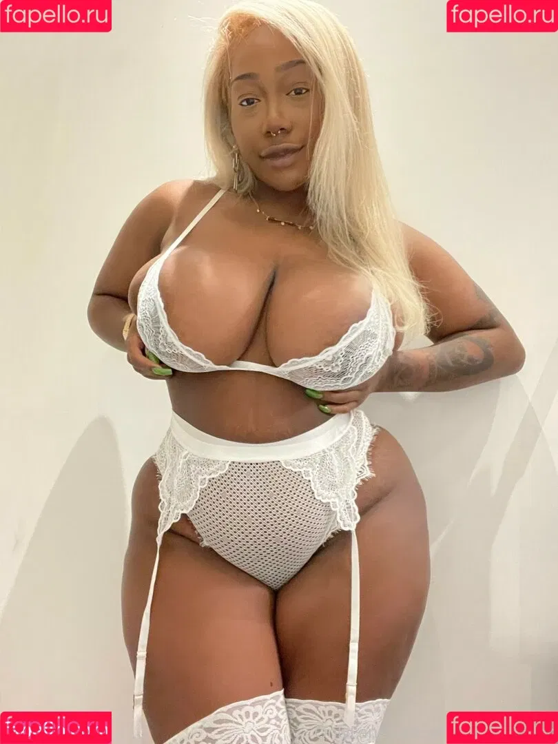 Renee Kuleape Onlyfans Photo Gallery 