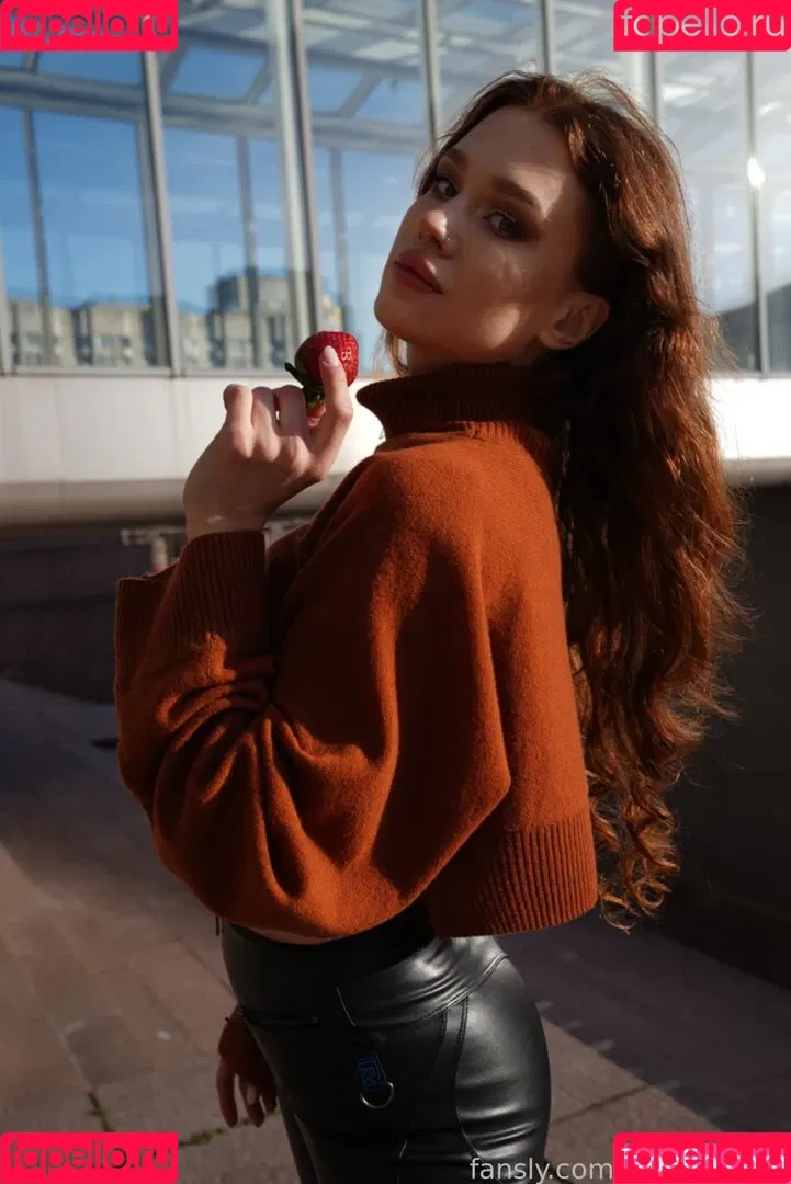 SimensSofia Onlyfans Photo Gallery 