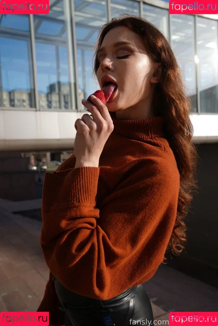 SimensSofia Onlyfans Photo Gallery 