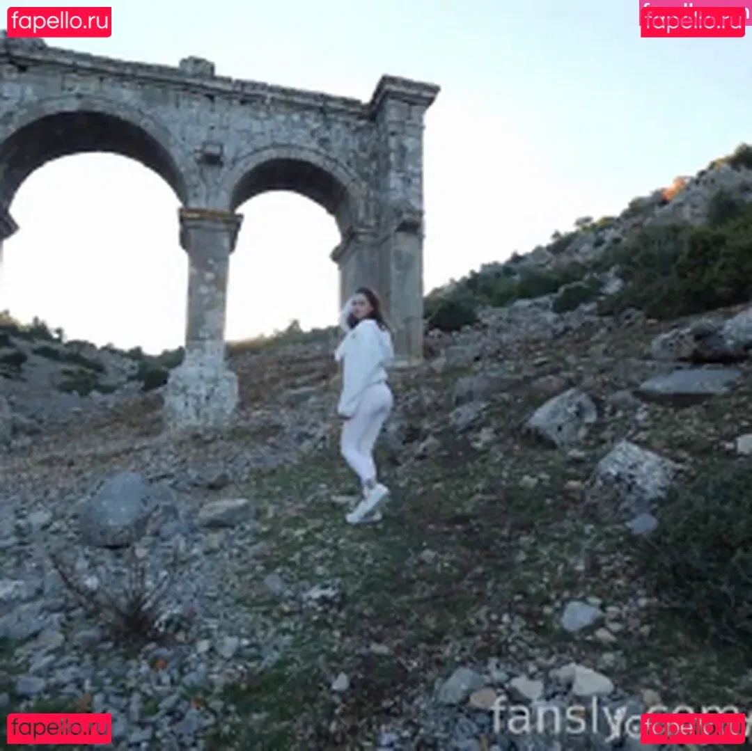 SimensSofia Onlyfans Photo Gallery 