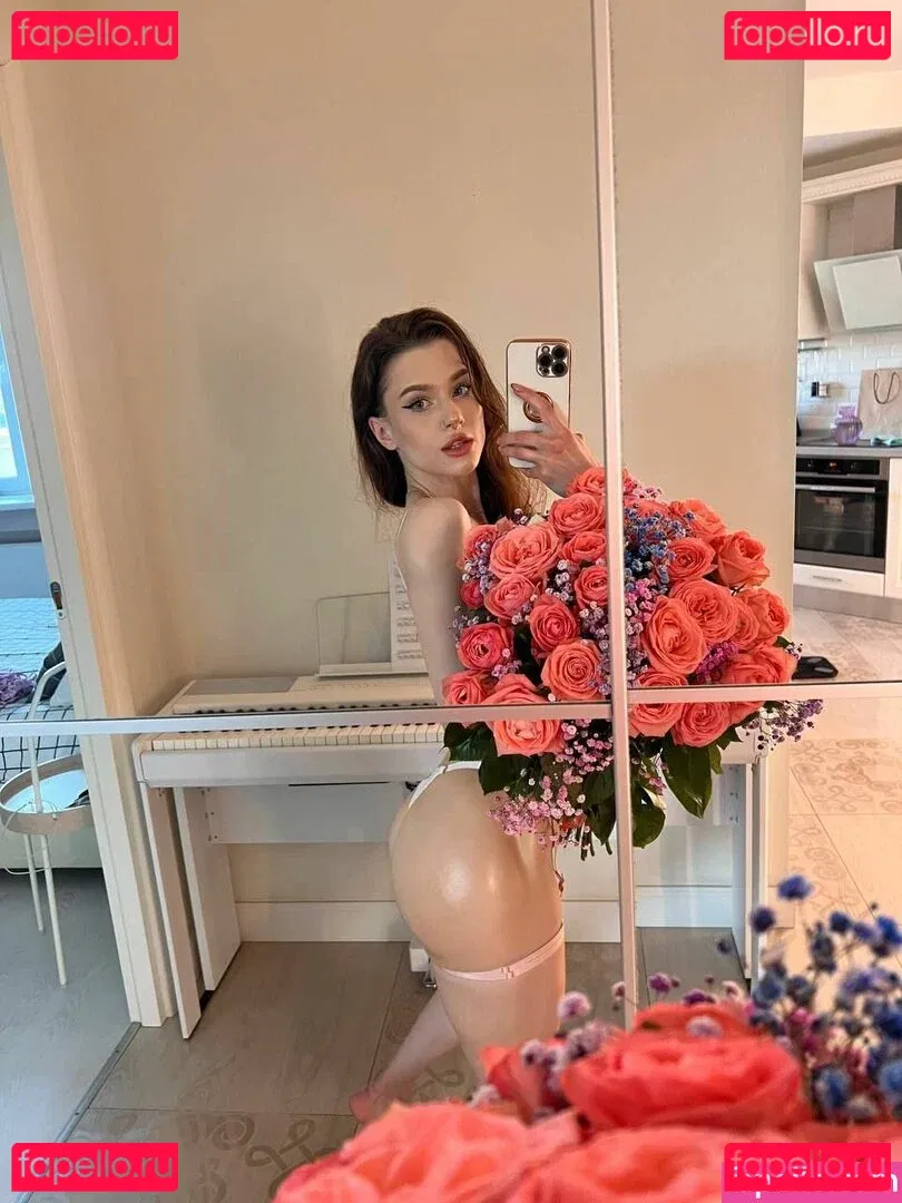 SimensSofia Onlyfans Photo Gallery 