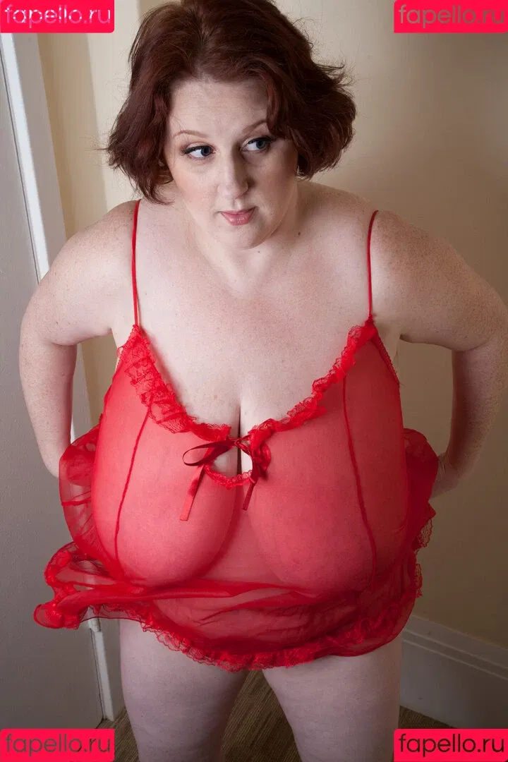 sapphiresboobs Onlyfans Photo Gallery 
