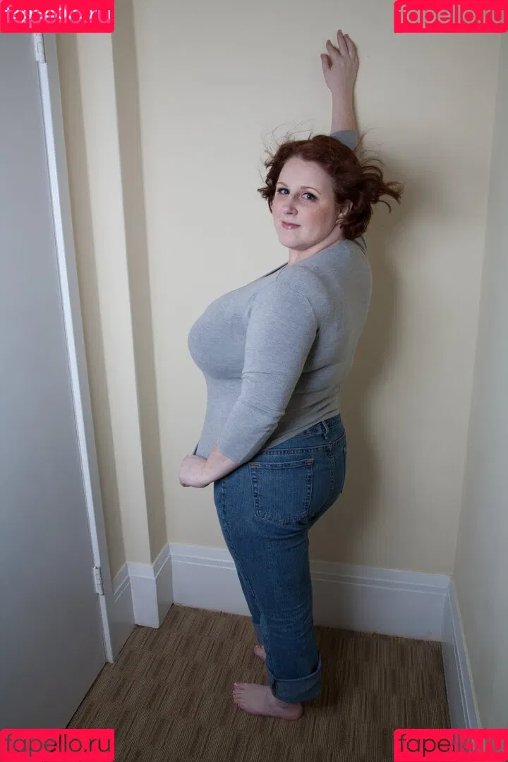 sapphiresboobs Onlyfans Photo Gallery 
