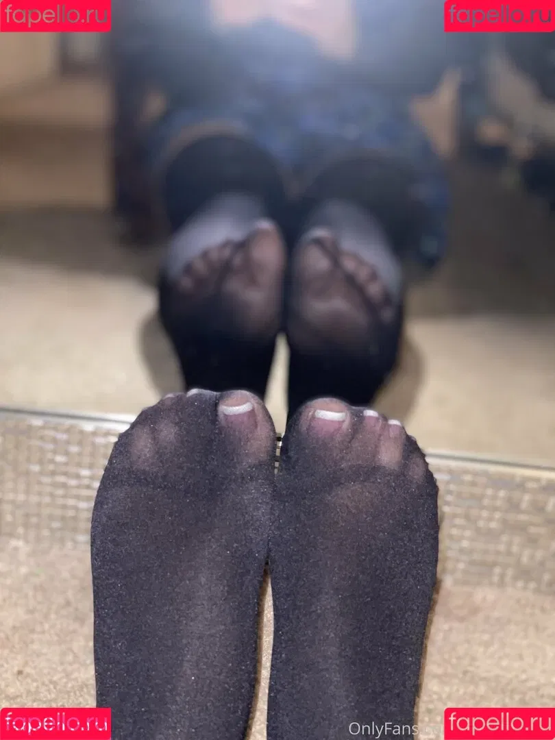 celest_asmr Onlyfans Photo Gallery 