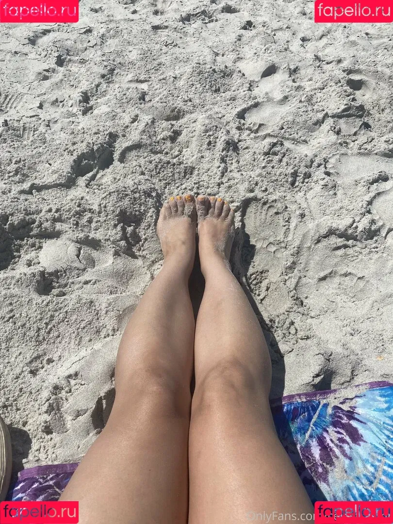 celest_asmr Onlyfans Photo Gallery 