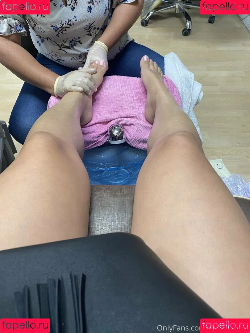 celest_asmr Onlyfans Photo Gallery 
