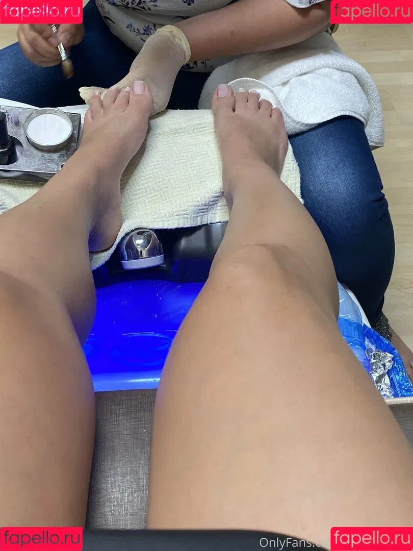 celest_asmr Onlyfans Photo Gallery 