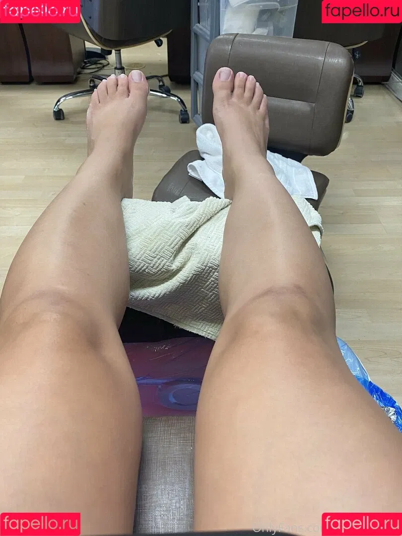 celest_asmr Onlyfans Photo Gallery 