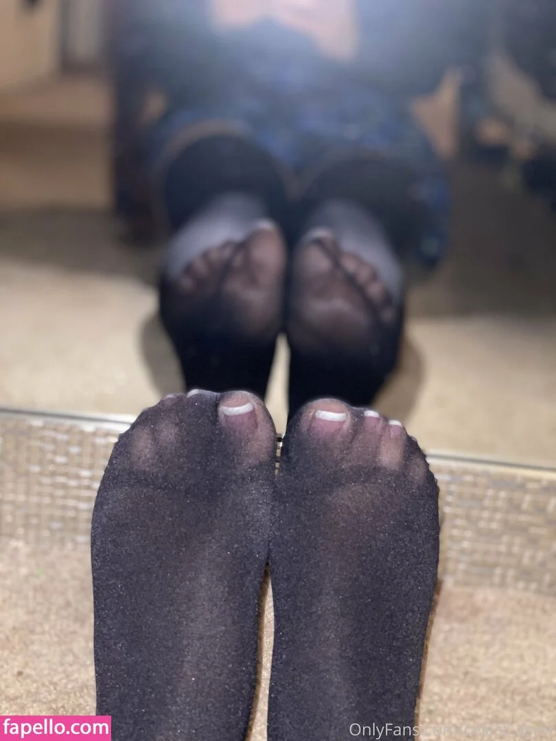 celest_asmr Onlyfans Photo Gallery 