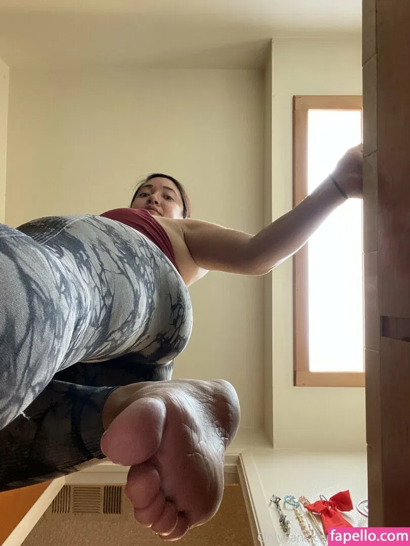 celest_asmr Onlyfans Photo Gallery 