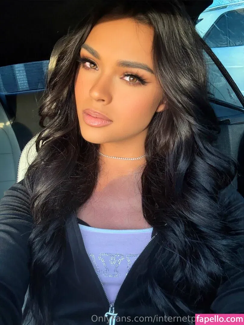 Lexi Lewis Onlyfans Photo Gallery 