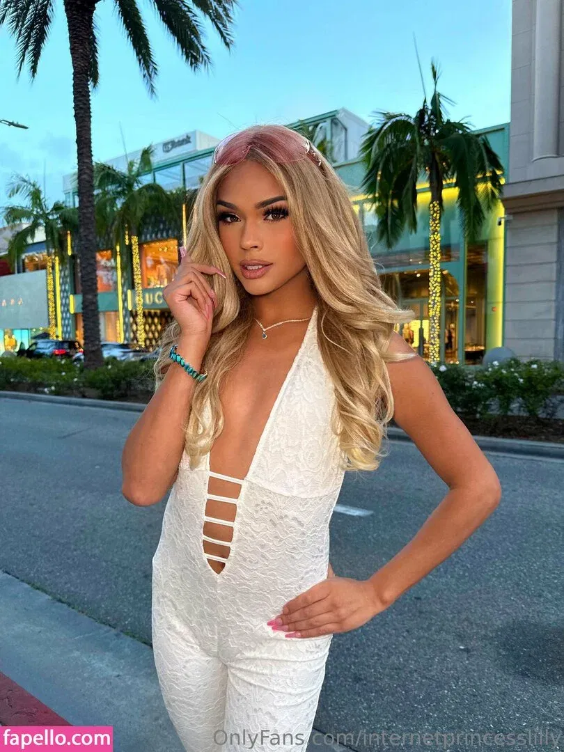 Lexi Lewis Onlyfans Photo Gallery 