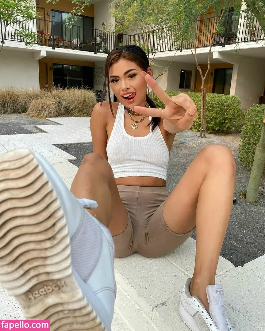 Rinka Moon Onlyfans Photo Gallery 