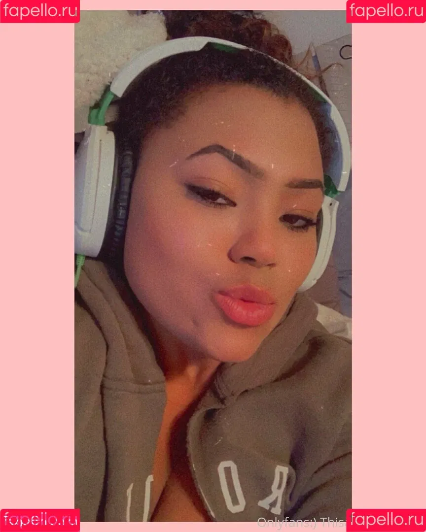 thisahappyhouse Onlyfans Photo Gallery 