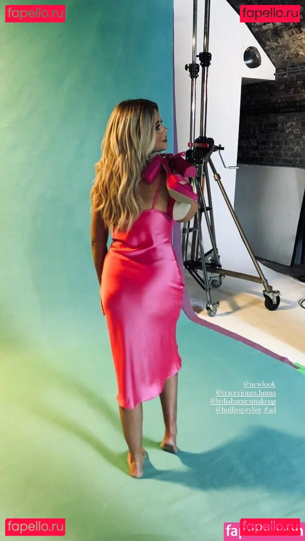 Emily Atack Onlyfans Photo Gallery 