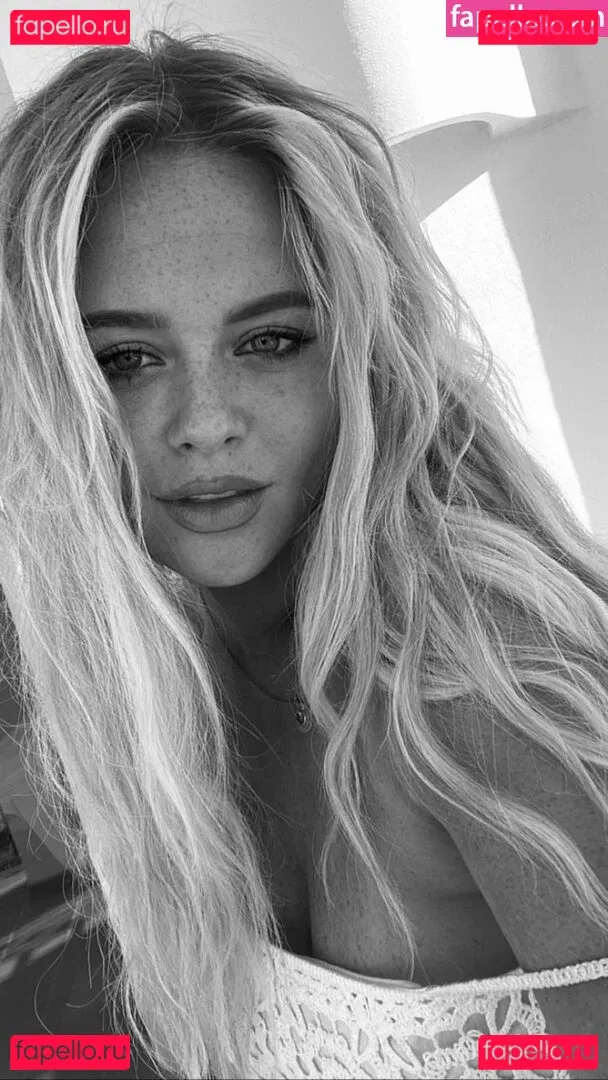 Emily Atack Onlyfans Photo Gallery 