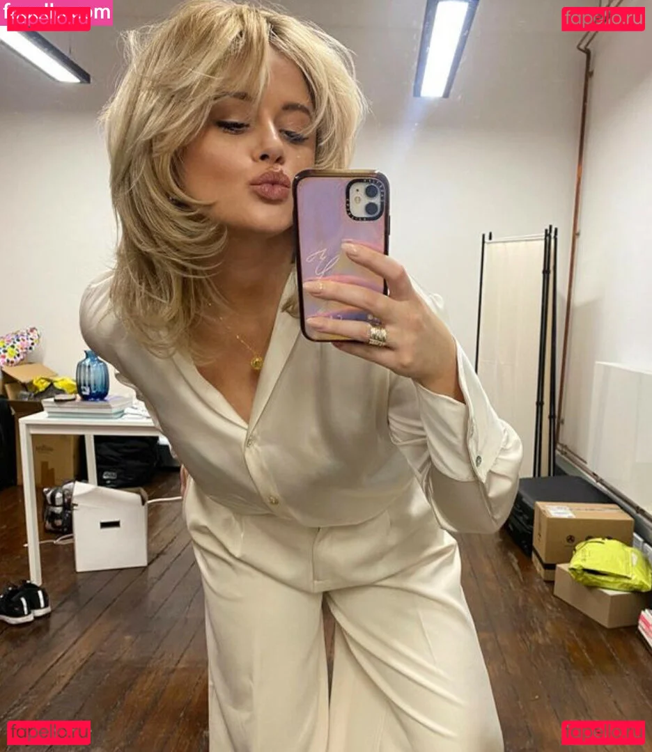 Emily Atack Onlyfans Photo Gallery 