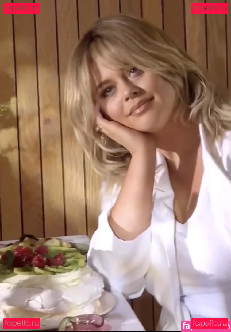 Emily Atack Onlyfans Photo Gallery 