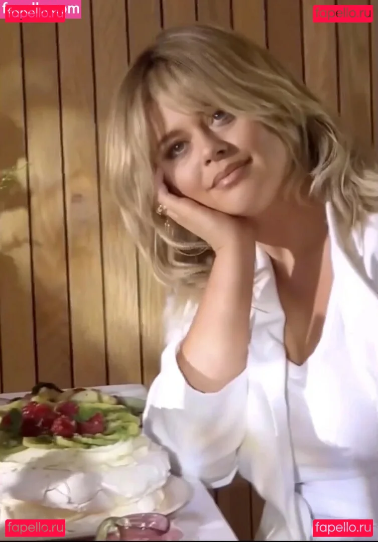 Emily Atack Onlyfans Photo Gallery 