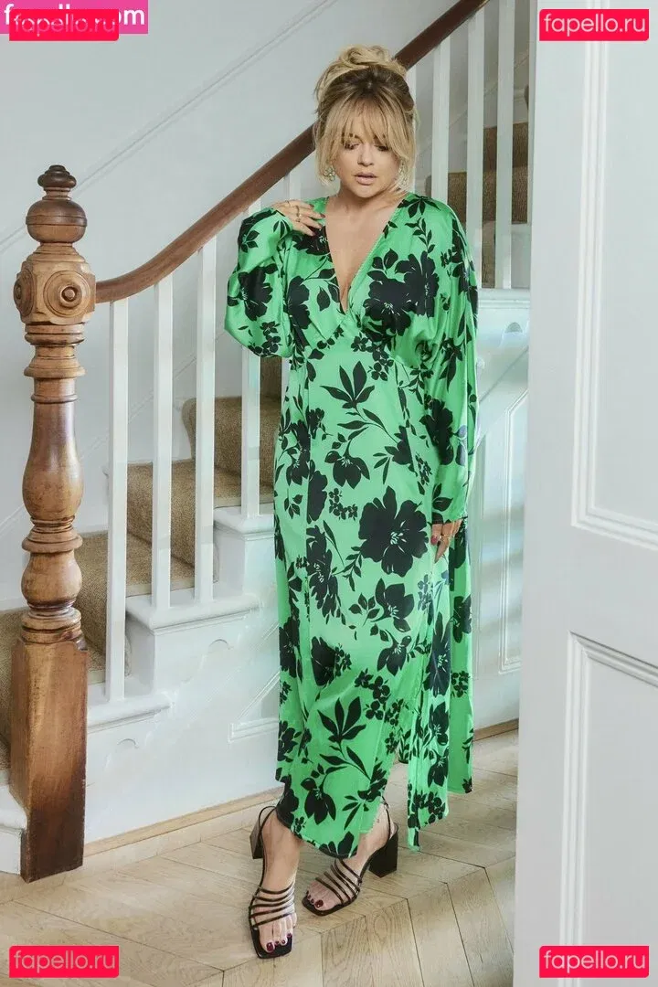 Emily Atack Onlyfans Photo Gallery 